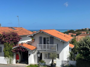 Maison Eli (charming basque house in Guéthary village)